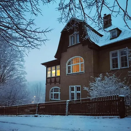 Apartment Marcowka M4 - Duzy W Historycznej Willi Z Ogrodem Schreiberhau